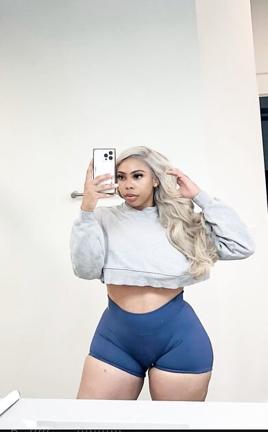 Her body is crazy! J@zmine Elizabeth