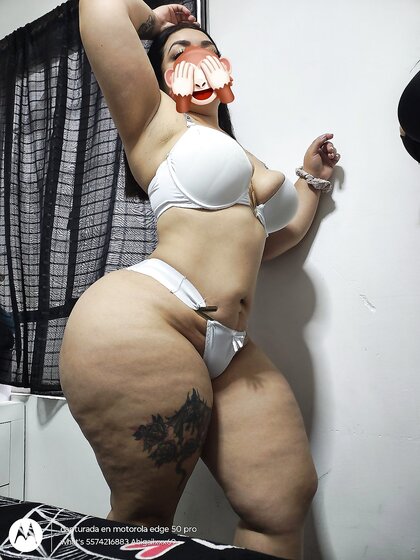 Thick Latinas
