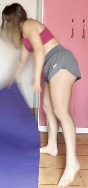 O que acham dessa putinha  ????????????