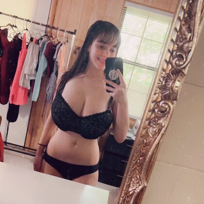 Curvy Cuties 12