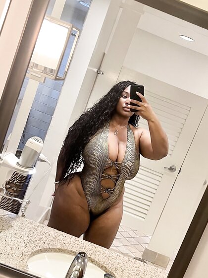 Sexy Nylah
