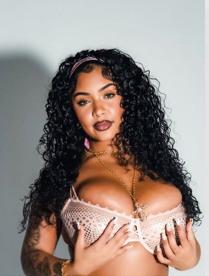 Shaay sexy ass