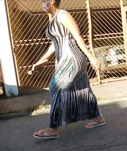 tia gostosa