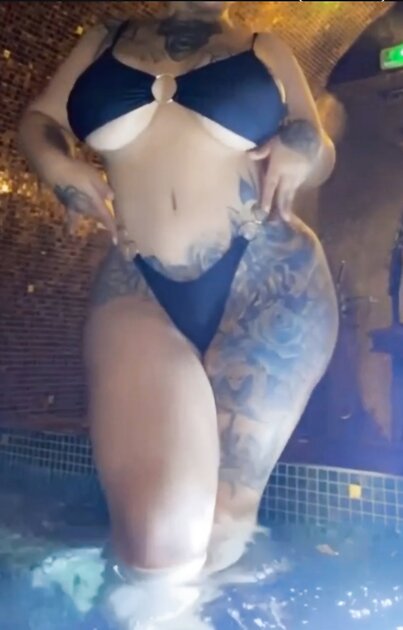 Queen Azita 1