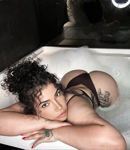 Queen Azita 1