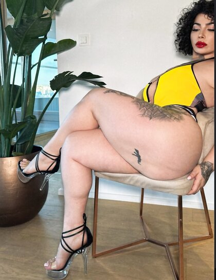Queen Azita 1