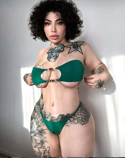 Queen Azita 1