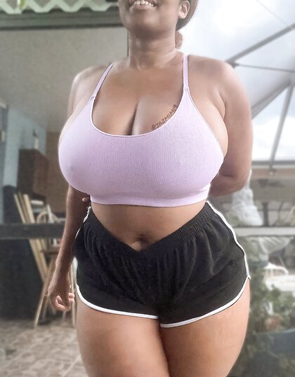 The sexy thick Big Titty Jazmine