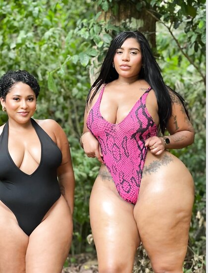 Desireth with her huge ole booty