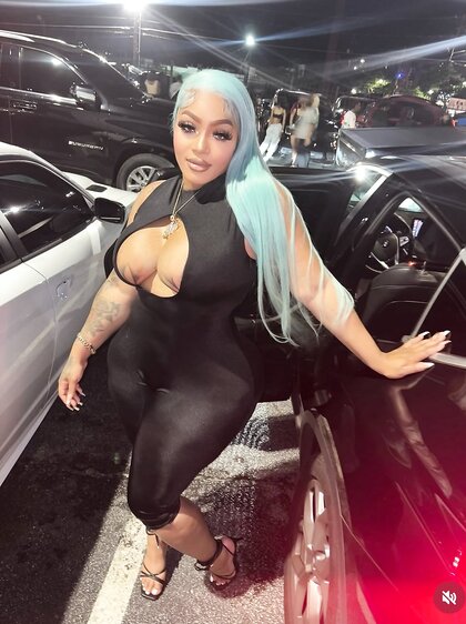 Ass Overload! Body built to take the D