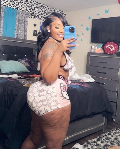 Cute, sexy and Thick!