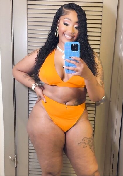 Cute, sexy and Thick!