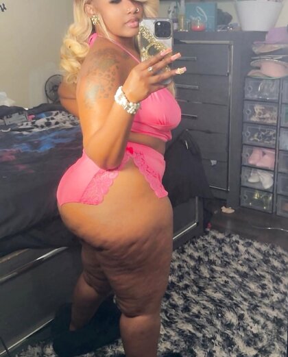 Cute, sexy and Thick!