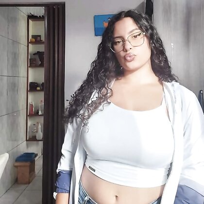 Gostosa amiga minha do ABC Paulista SBC pt1. Fotos do Facebook dessa vadia