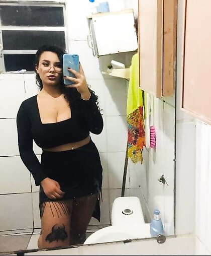 Gostosa amiga minha do ABC Paulista SBC pt1. Fotos do Facebook dessa vadia