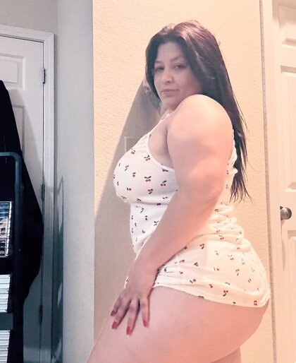 Vivian (smash or pass)