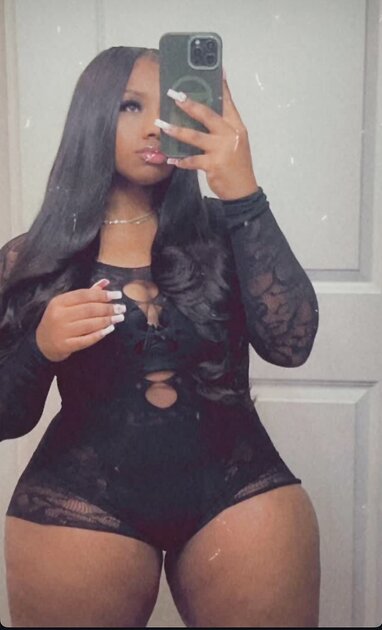 Sexy thick ????