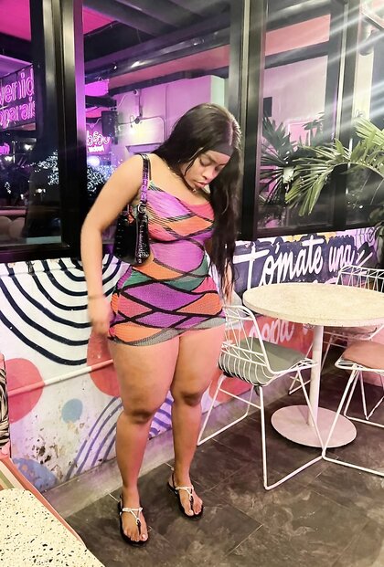 Dominican Butta face but damn she thick!