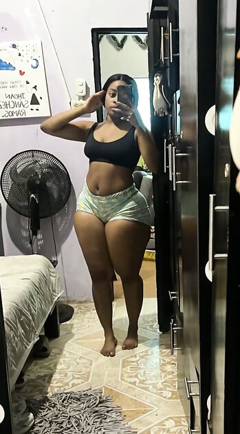 Dominican Butta face but damn she thick!
