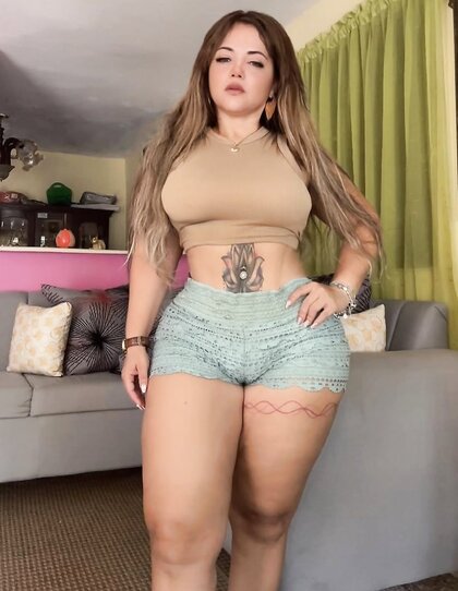 Dominican Milf