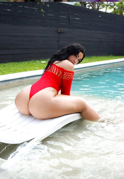 Fine Thick Cuban with a Great ass