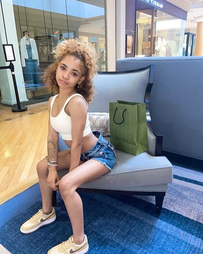 Black Cuties 17