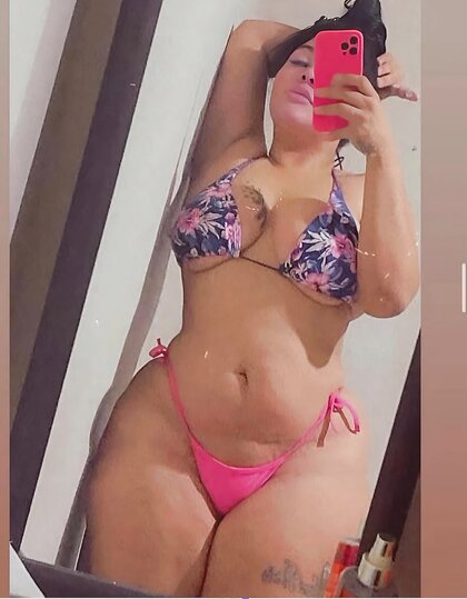 Thick Latina with Wide hips and Phat Pussy