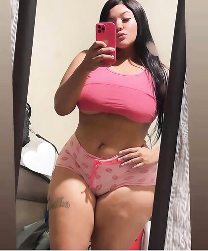 Thick Latina with Wide hips and Phat Pussy