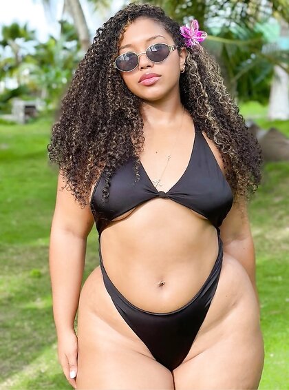 Dark skin Latina