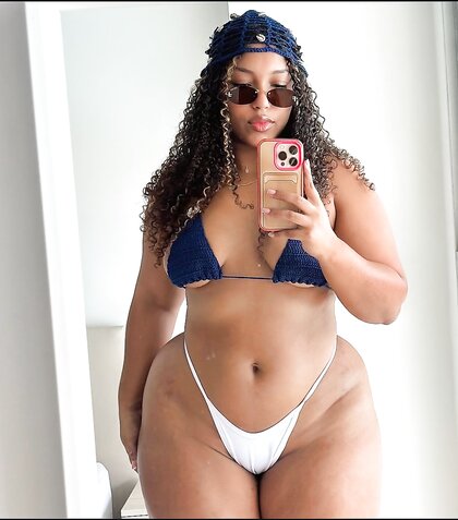 Dark skin Latina