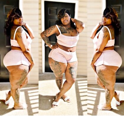 Thick ass Nikkie smash or pass