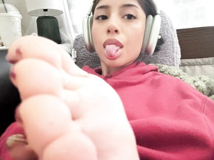 Tiny Cuties 211