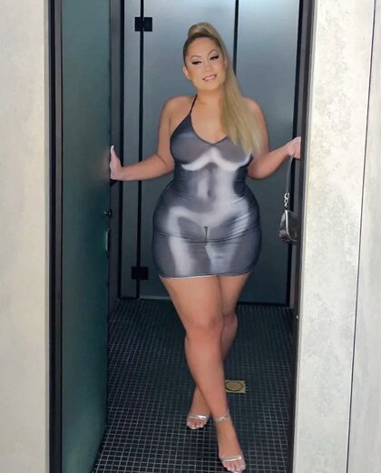 She goes by the name of Lollie on snap chat does anyone have anything of her Thick Amazon Latina