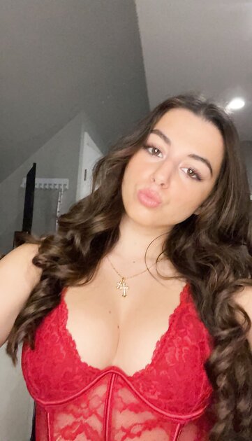 Evangeline G - Hot vsco teen (St. John’s)