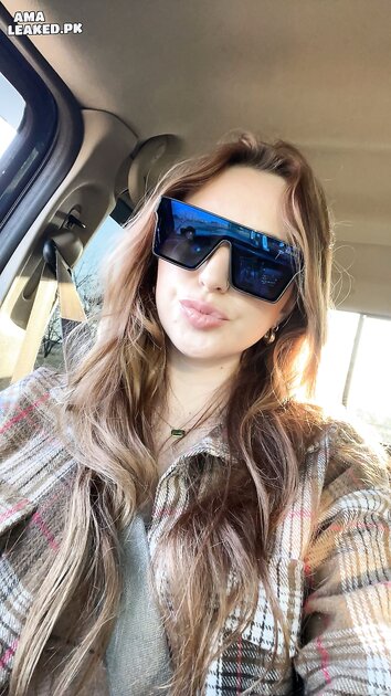 Ⓛⓔⓐⓚⓔⓓ - Maddy W