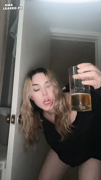 Ⓛⓔⓐⓚⓔⓓ - Taylor W