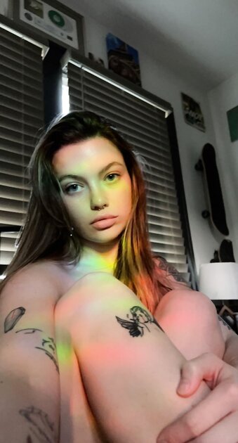 Ⓛⓔⓐⓚⓔⓓ - Taylor C #2