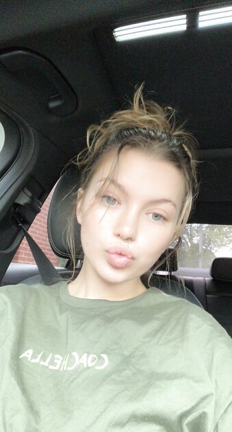 Ⓛⓔⓐⓚⓔⓓ - Taylor C #2