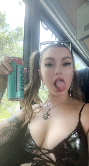 Ⓛⓔⓐⓚⓔⓓ - Taylor C #2