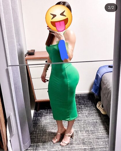 Morena gostosa da academia