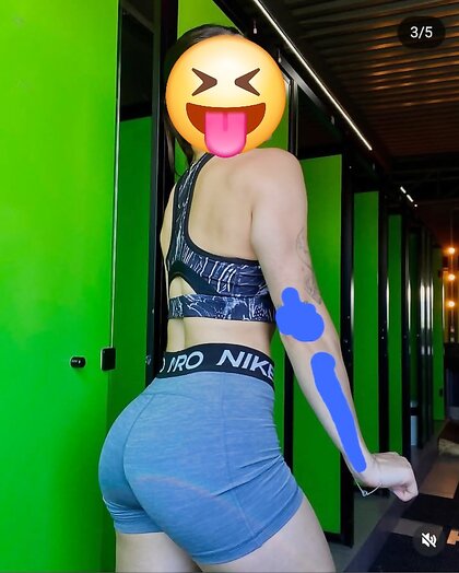 Morena gostosa da academia