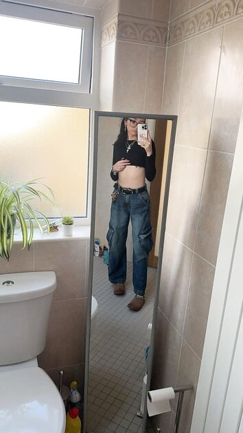 Thoughts on my gf Ava Kik meadll00