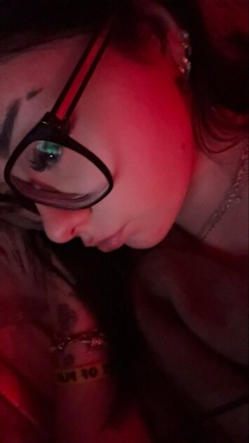 Thoughts on my gf Ava Kik meadll00