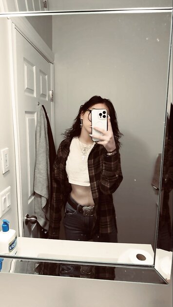 Thoughts on my gf Ava Kik meadll00
