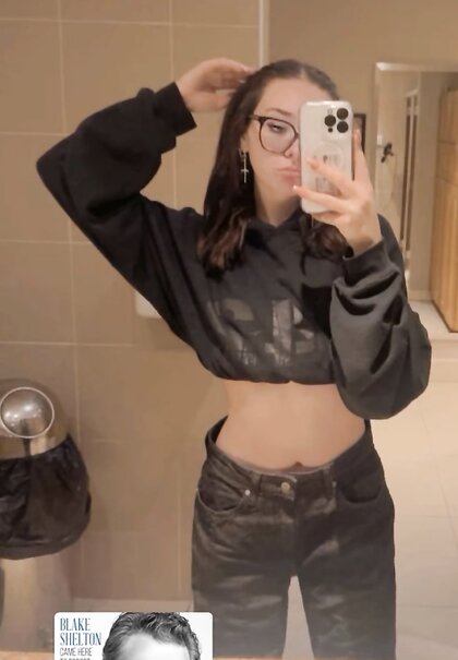 Thoughts on my gf Ava Kik meadll00