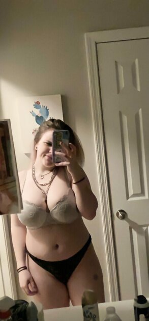 23yo webslut Emma
