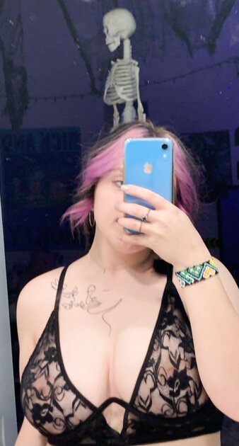 23yo webslut Emma