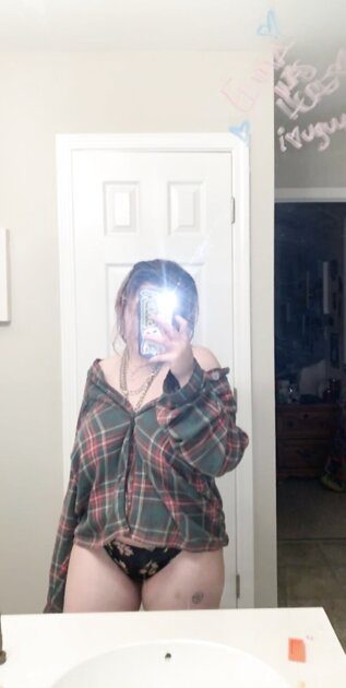 23yo webslut Emma