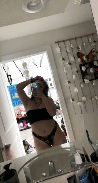 23yo webslut Emma