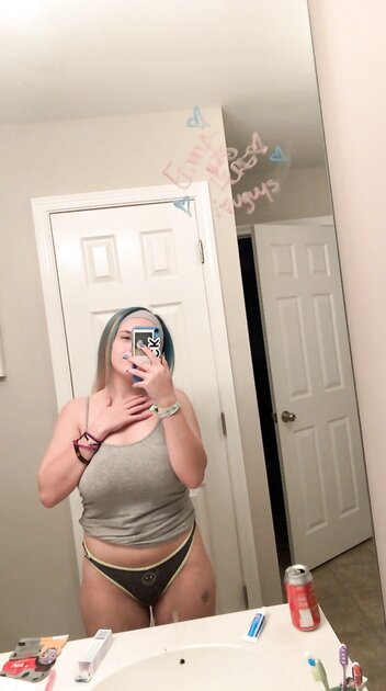 23yo webslut Emma